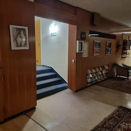 J&l Flat With Pool In * 拜尔斯布龙