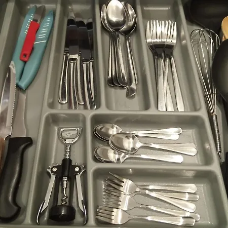 J&l Flat With Pool In