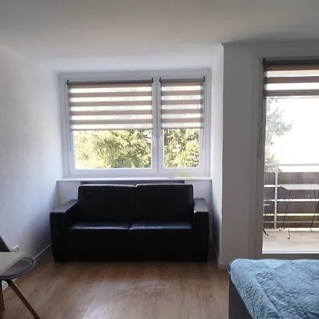 J&l Flat With Pool In 公寓